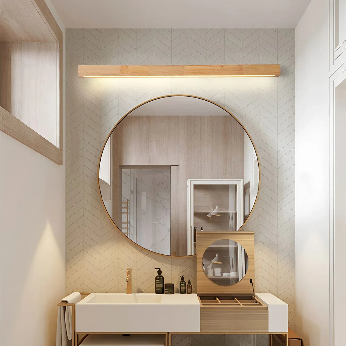 Selmora Linear Wood Wall Light