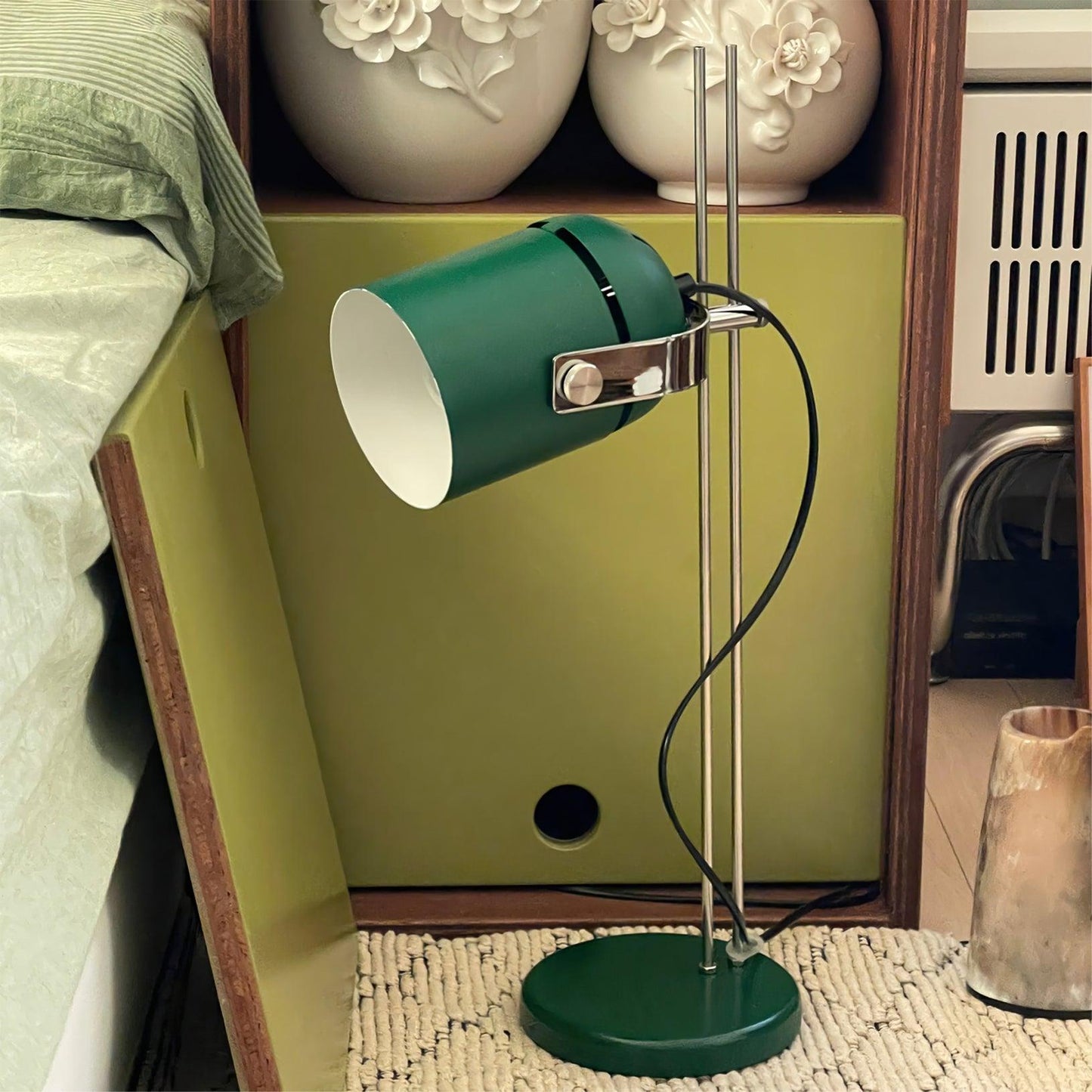 Averro Adjustable Desk Lamp