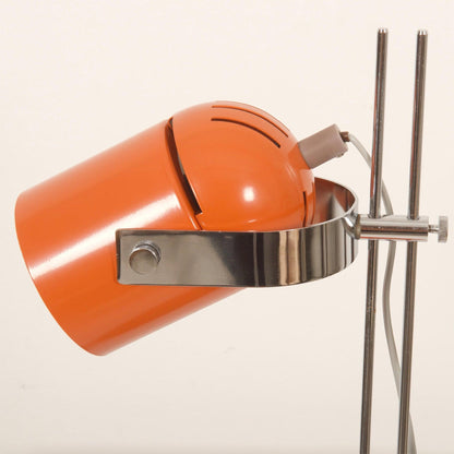 Averro Adjustable Desk Lamp
