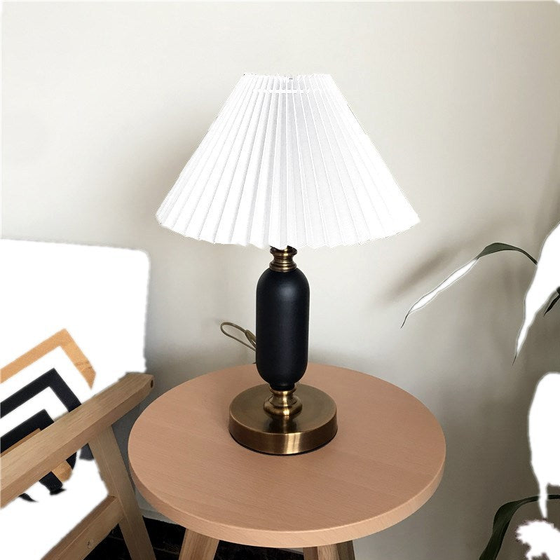 Maren Pleated Table Lamp