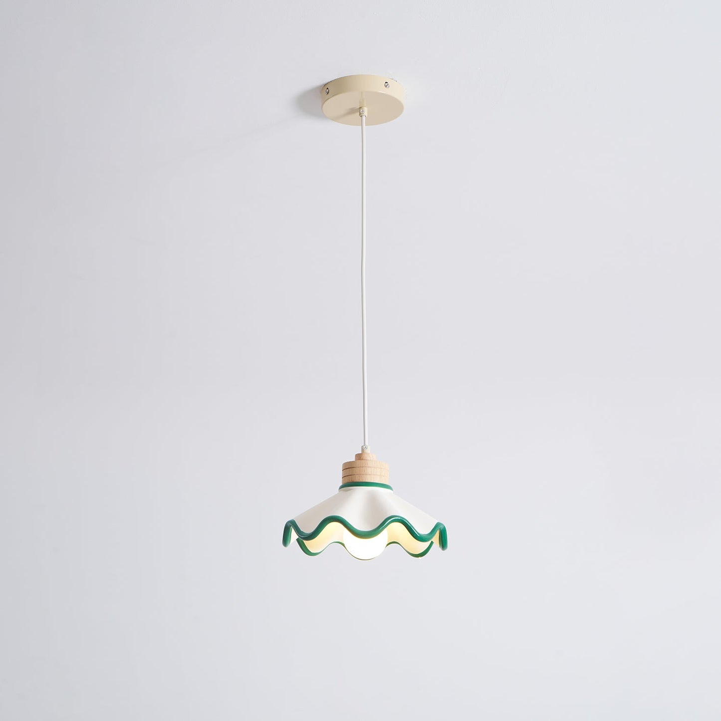 Scalloped Pendant Lamp