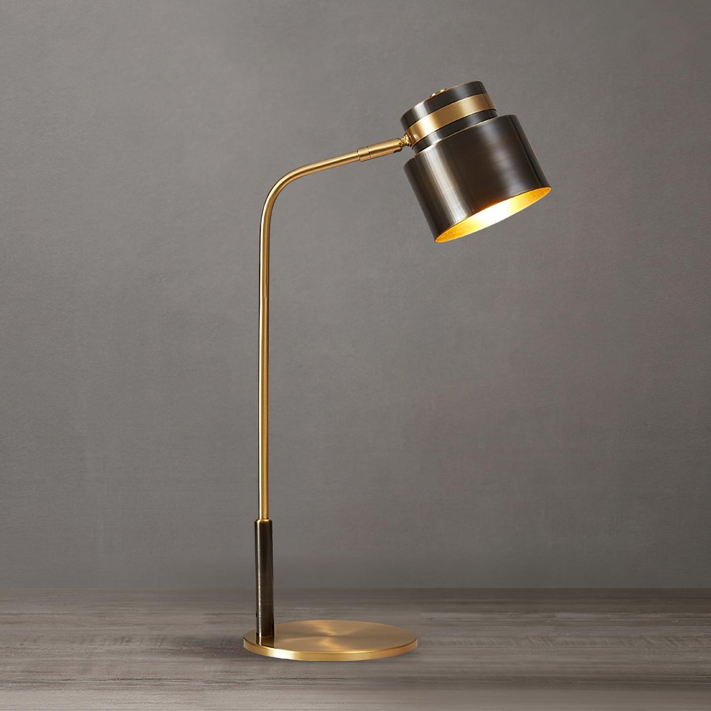 Aero Metal Table Lamp