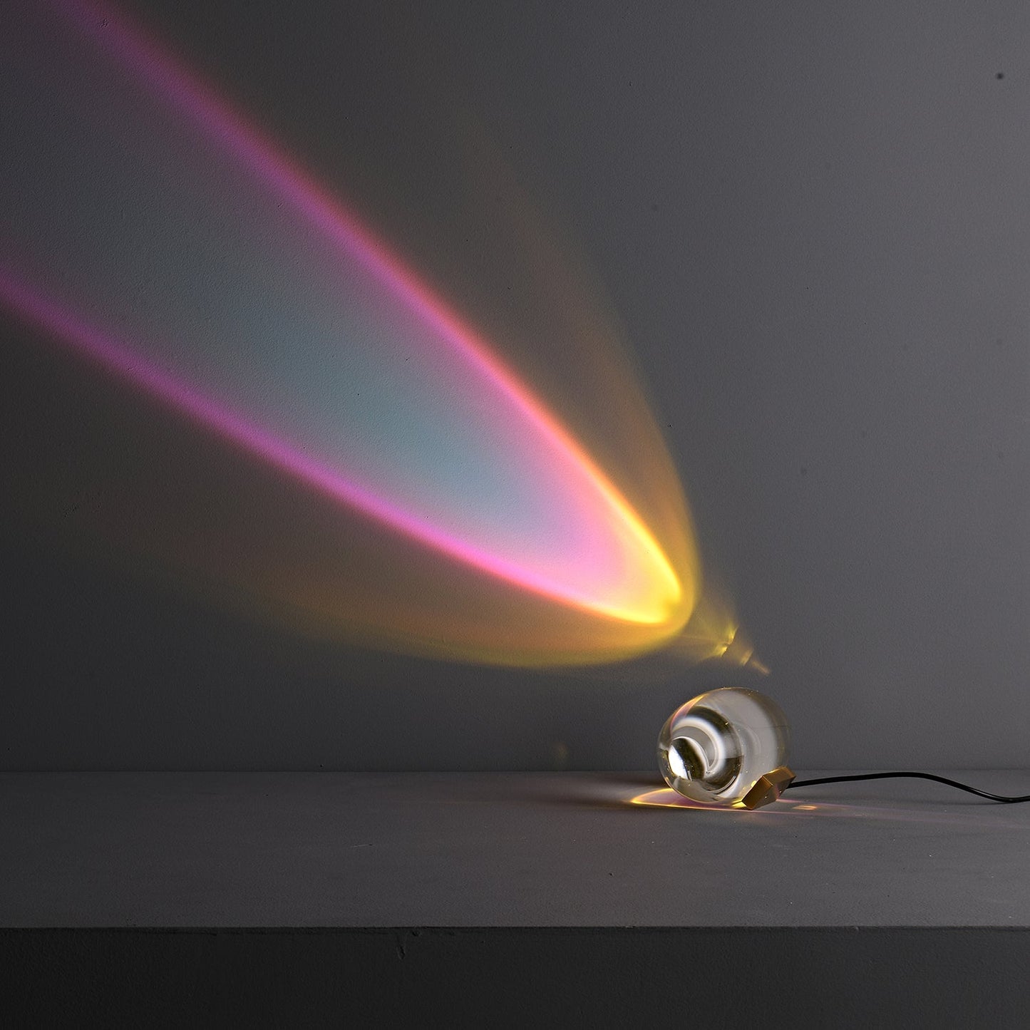 Atoms Glass Table Lamp