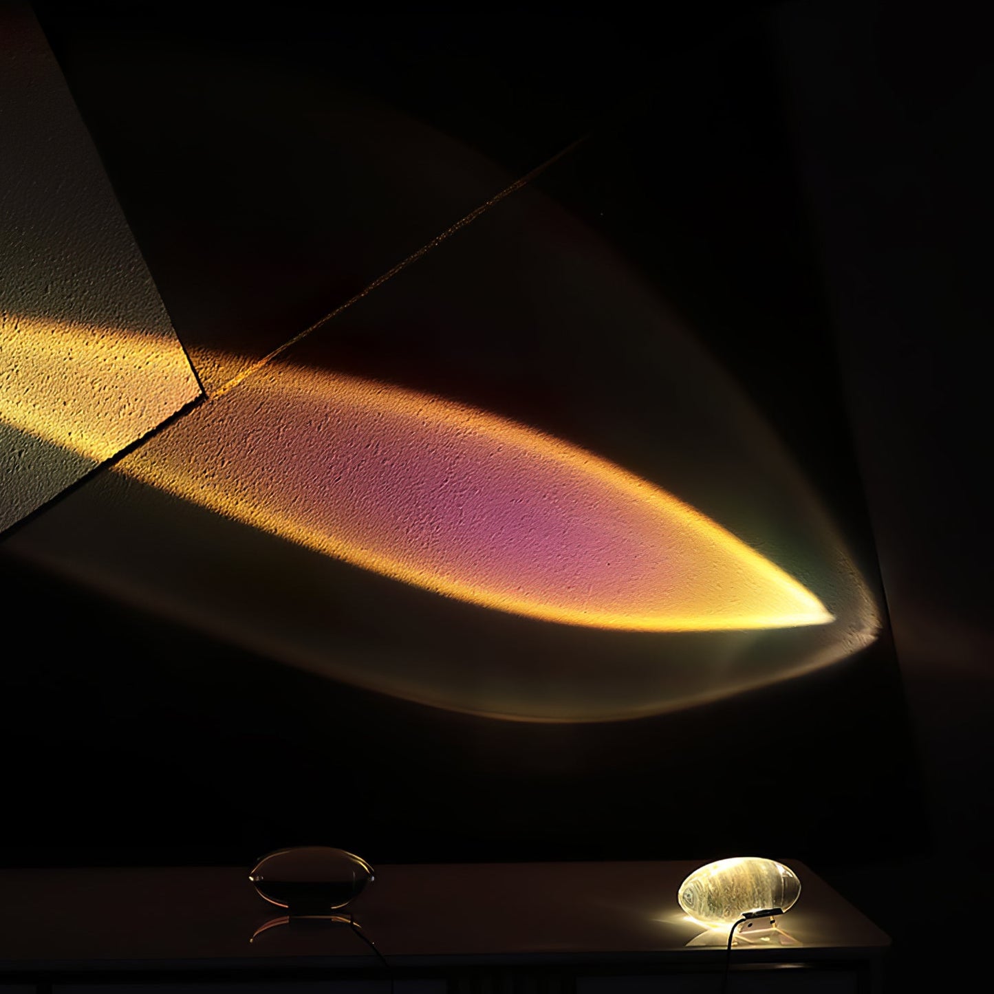 Atoms Glass Table Lamp