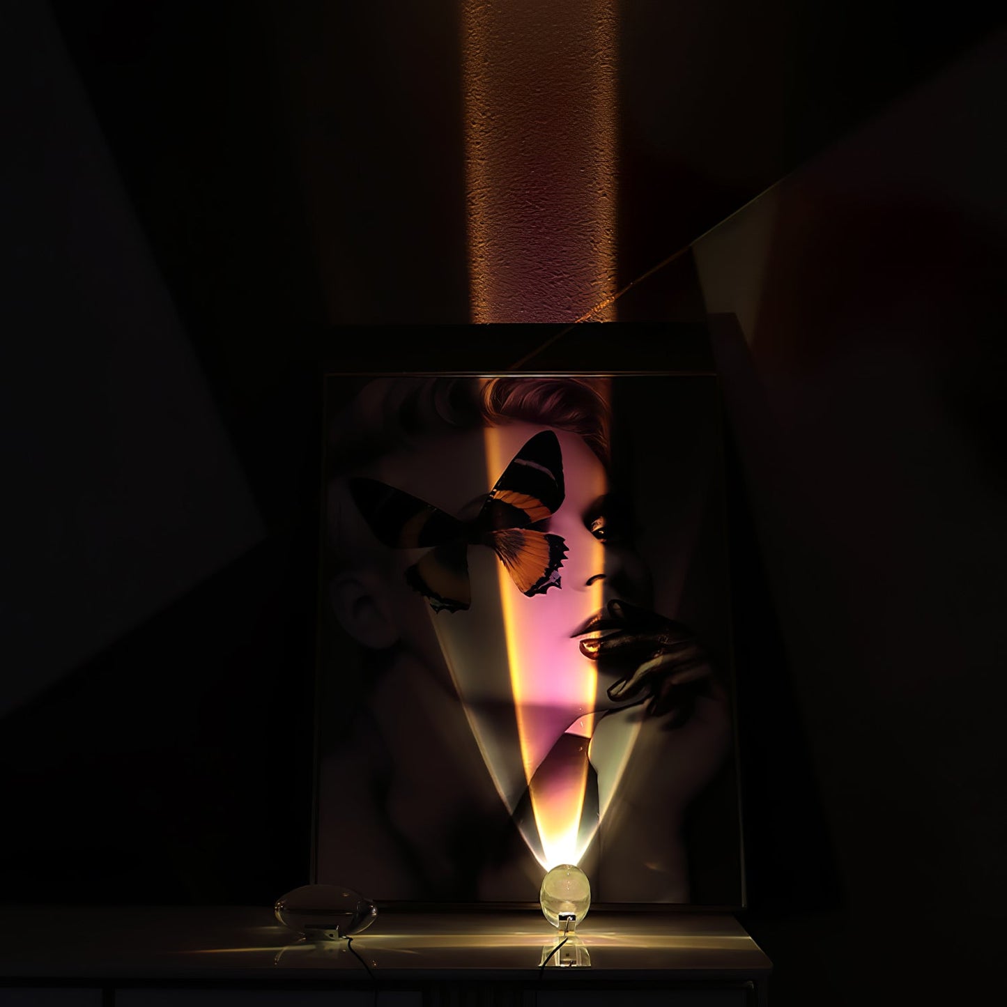 Atoms Glass Table Lamp