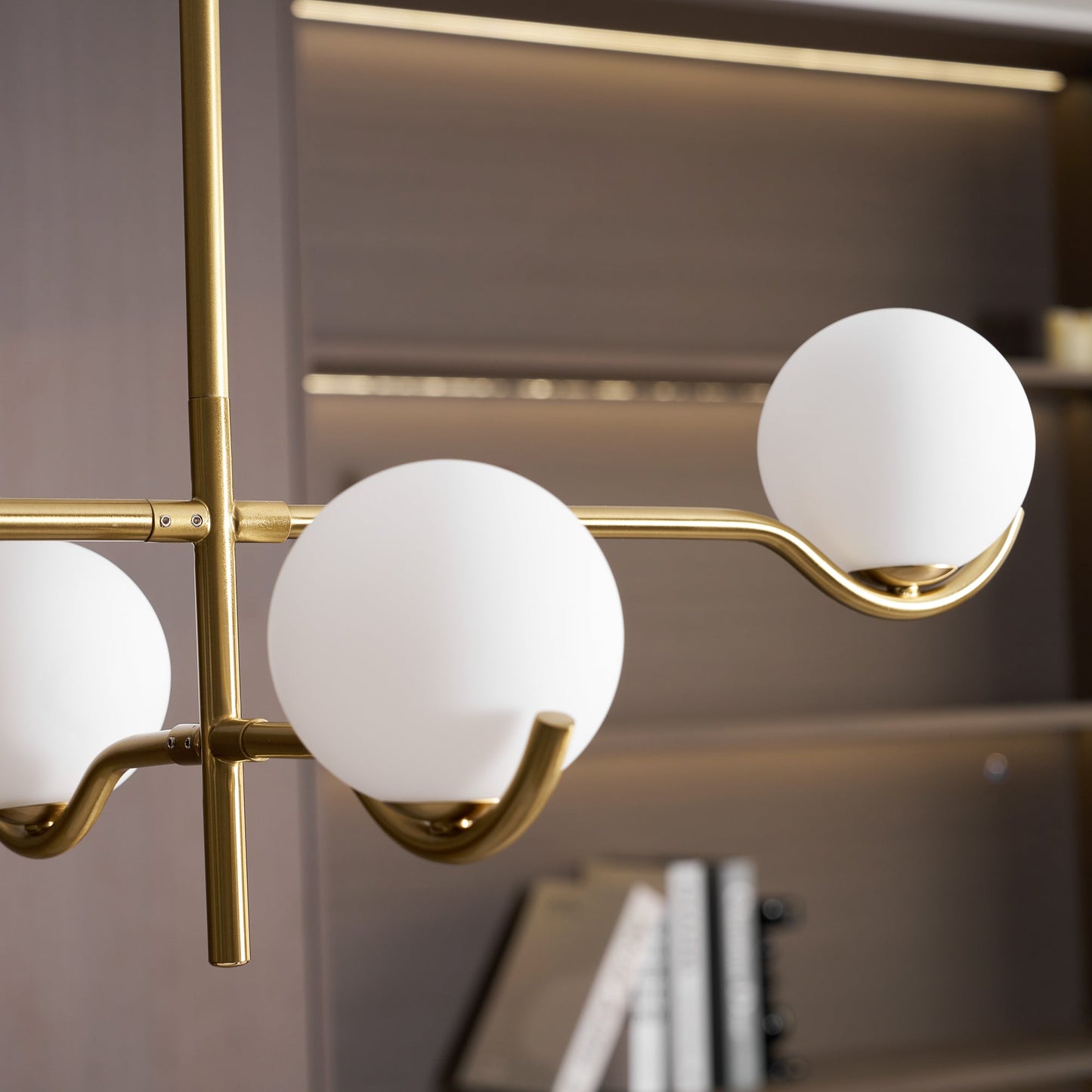 Virella Globe Pendant Light
