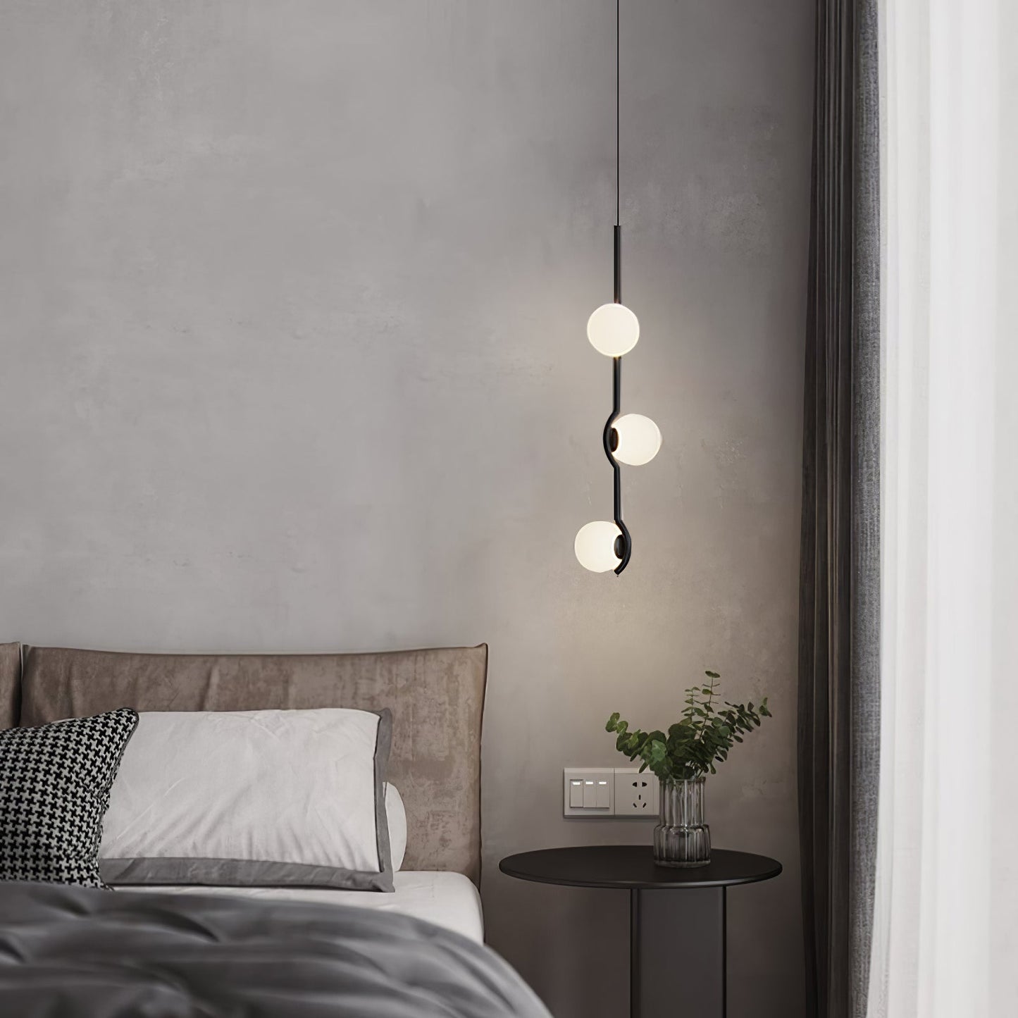 Virella Globe Pendant Light