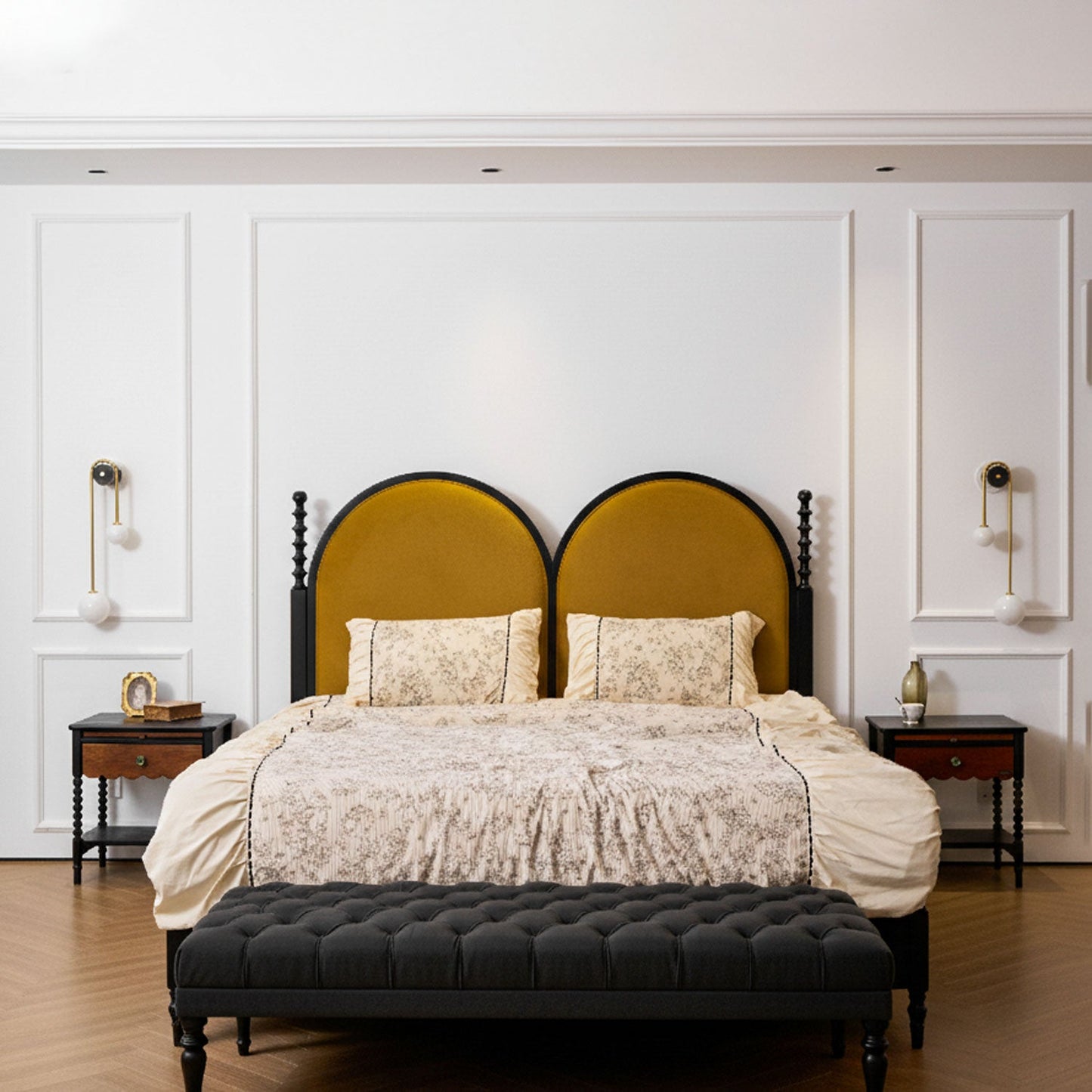 Averix Curve Wall Light