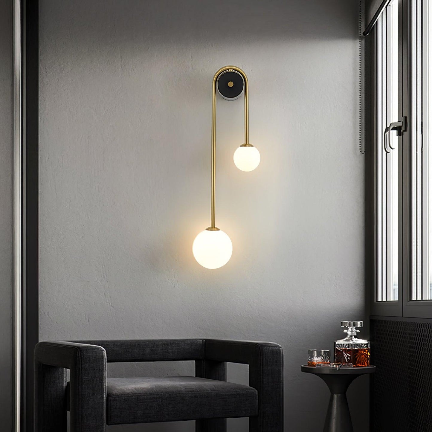 Averix Curve Wall Light