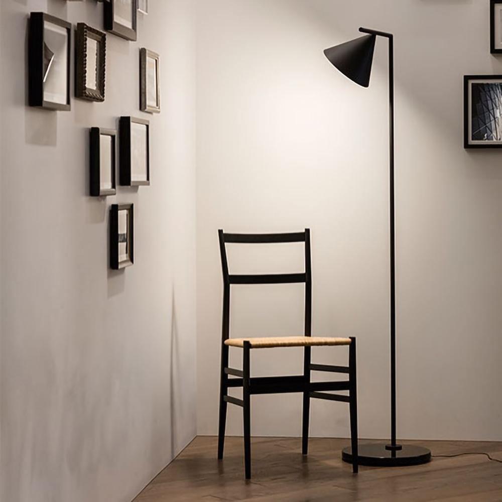 Aero Minimalist Floor Lamp