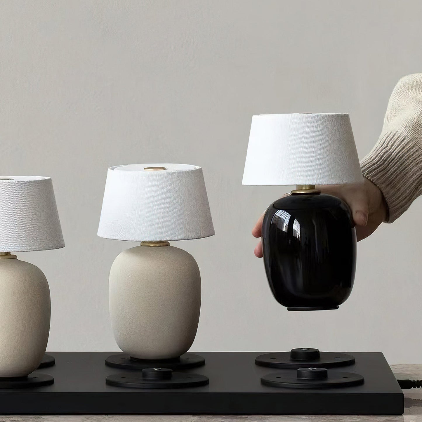 Velnara Ceramic Table Lamp