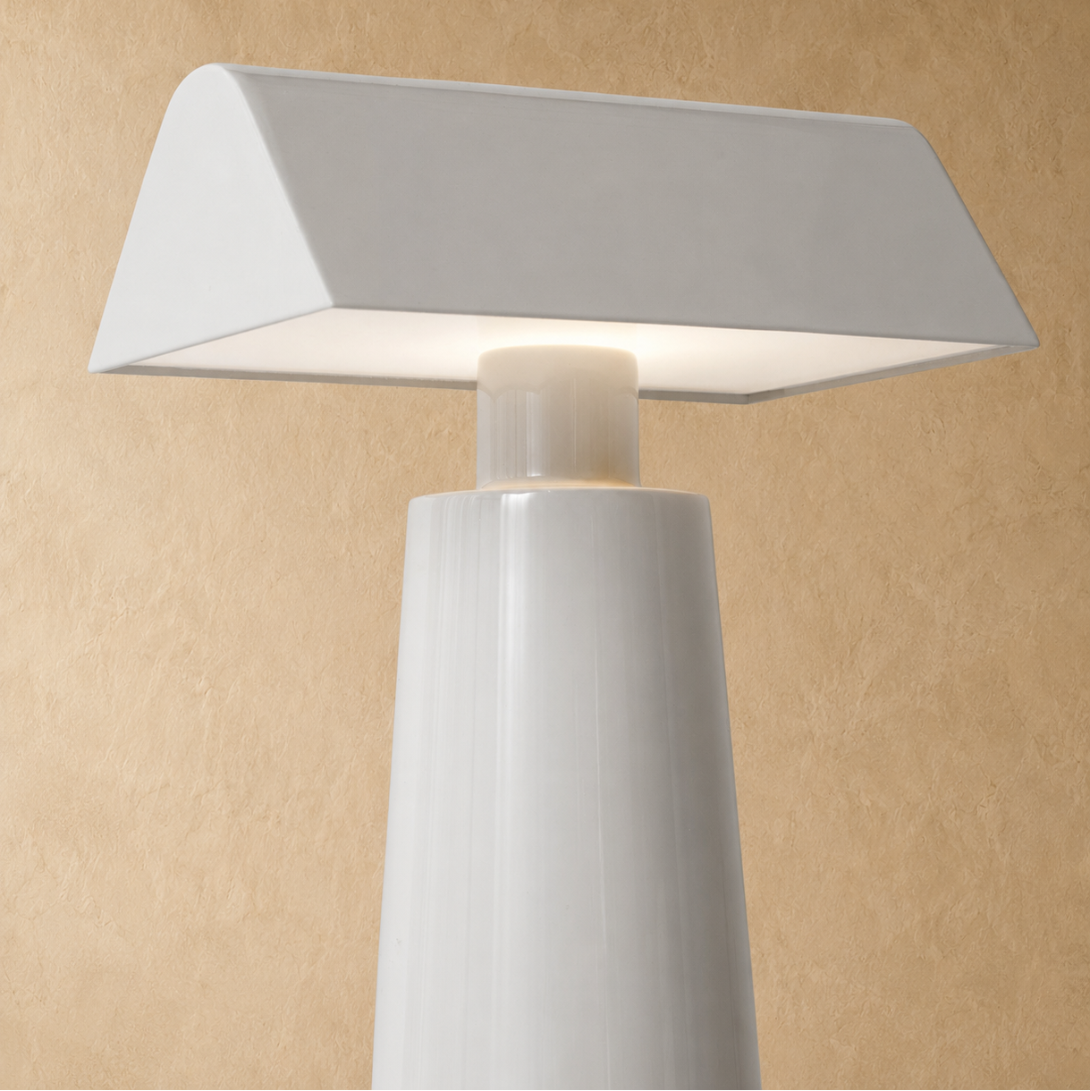 Coralie Cordless Banker Table Lamp