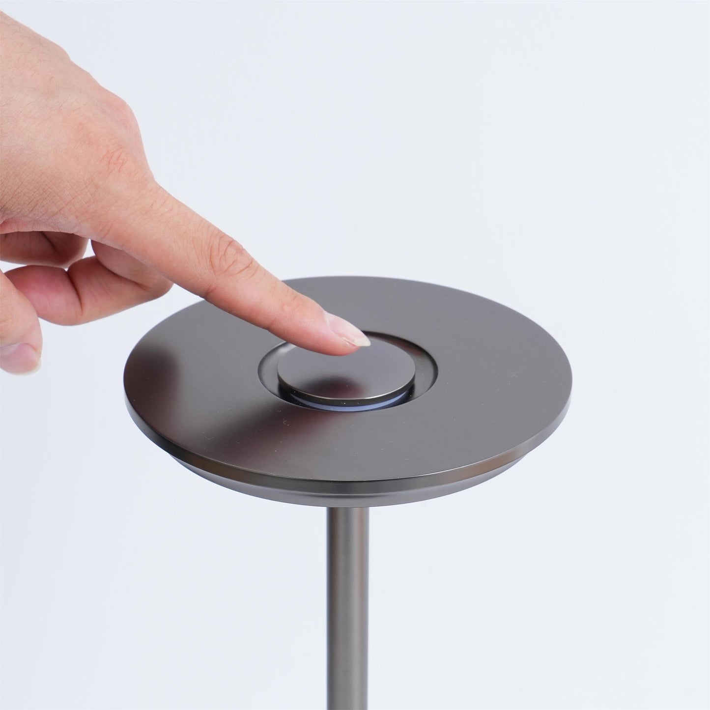 Aero Cordless LED Table Lamp