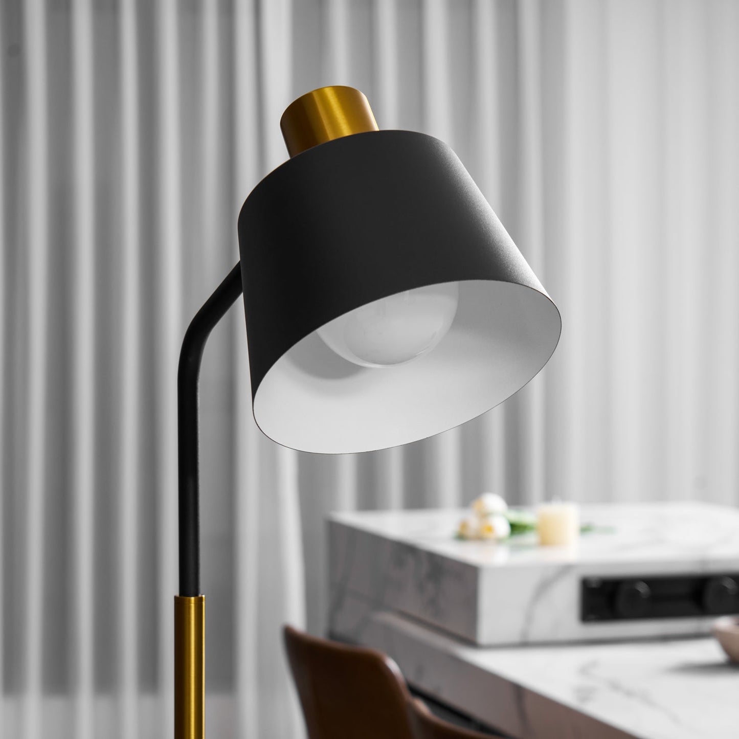 Aero Modern Metal Floor Lamp