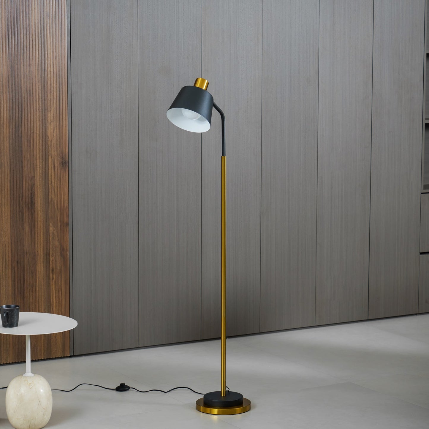 Aero Modern Metal Floor Lamp