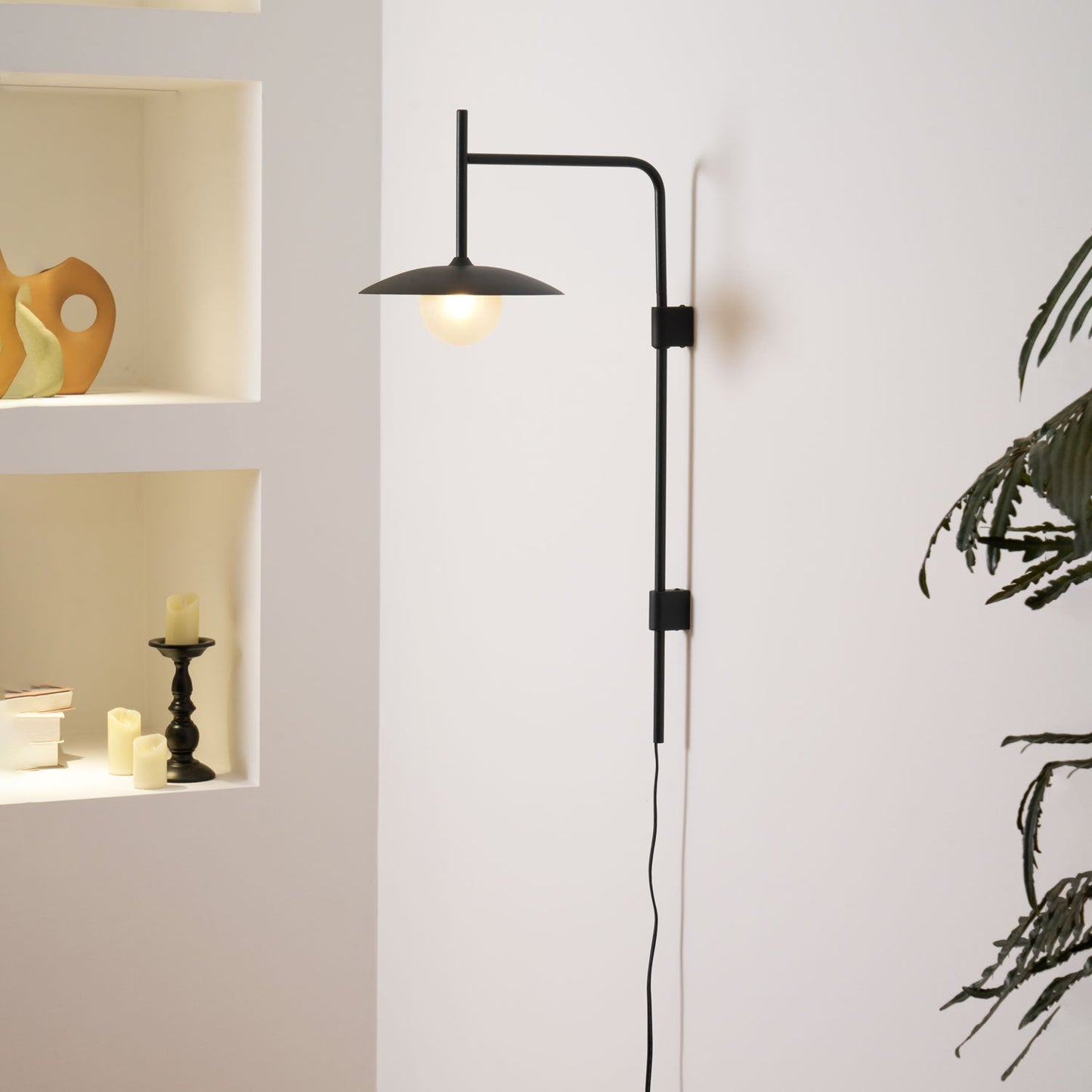 Norvik Plug In Wall Light