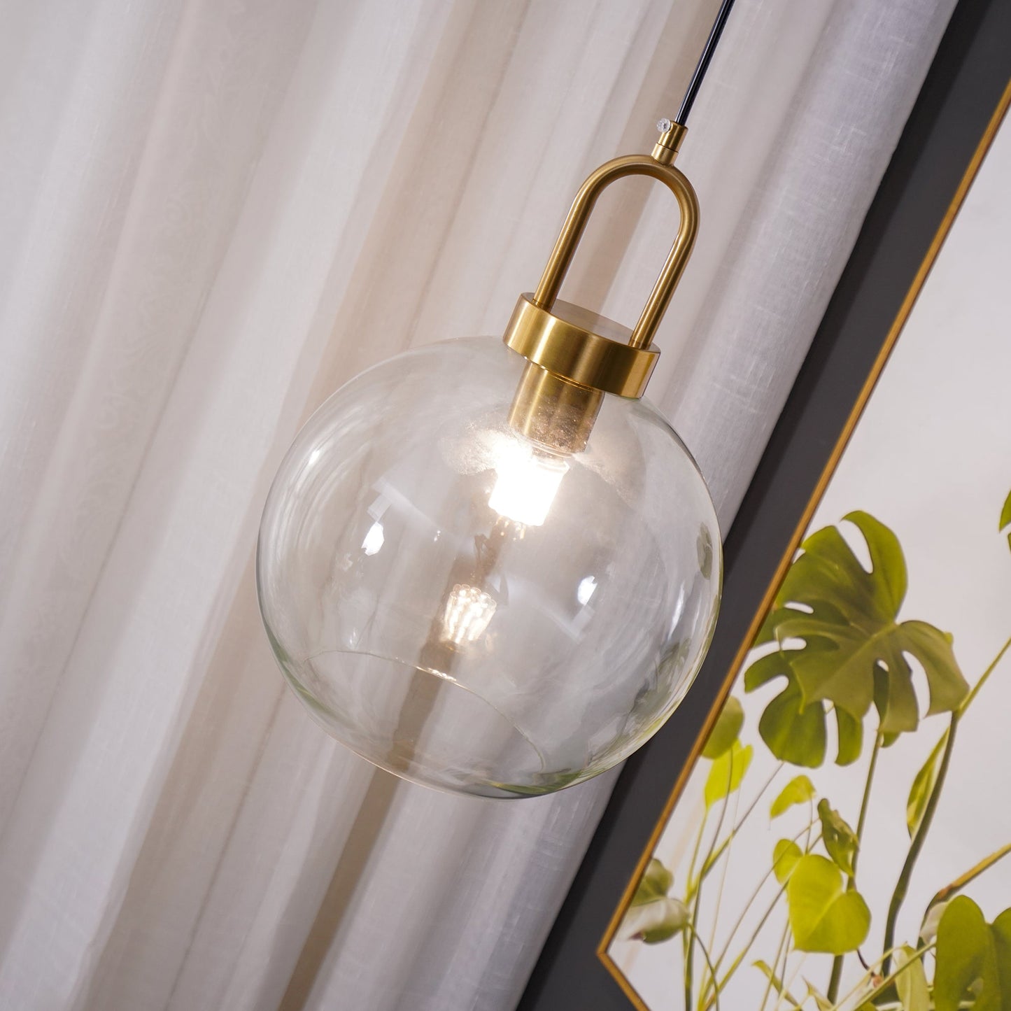 Elara Glass Pendant Light