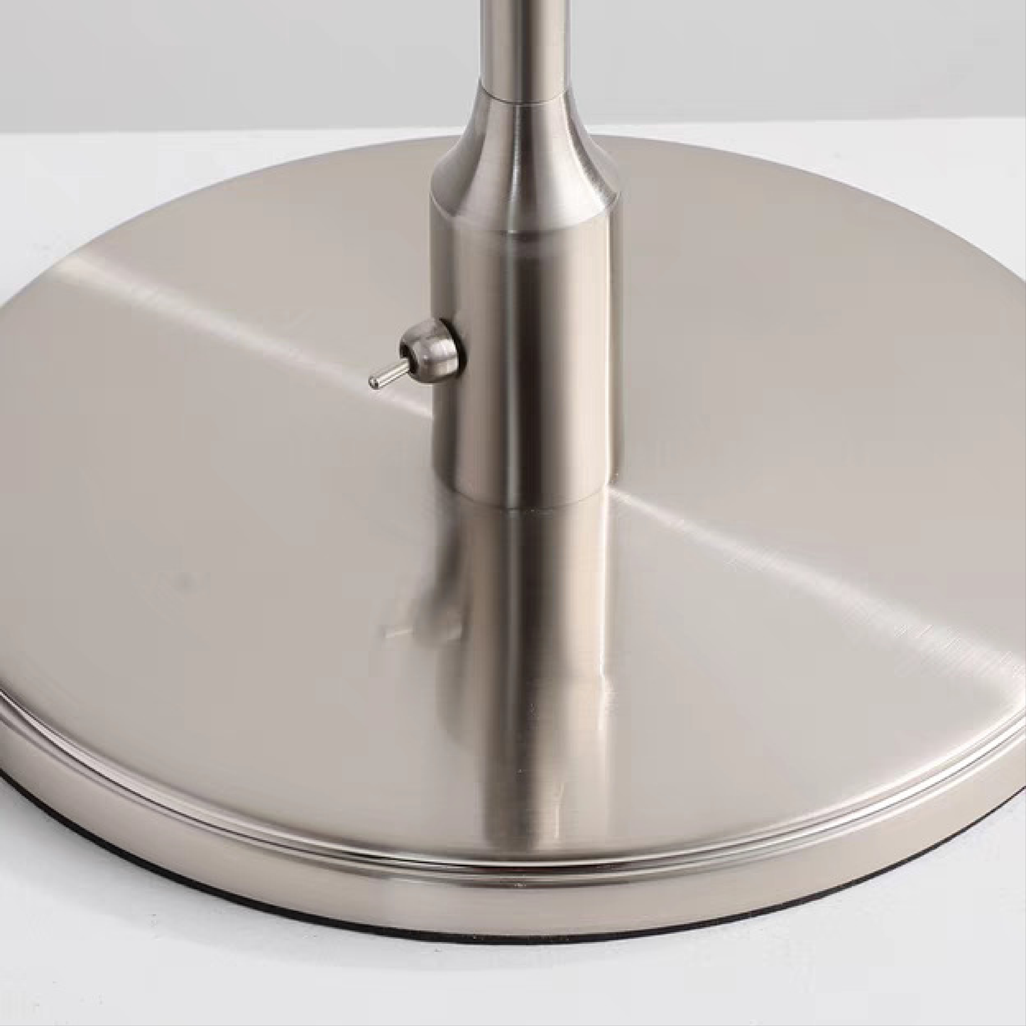Olivane Glass Table Lamp