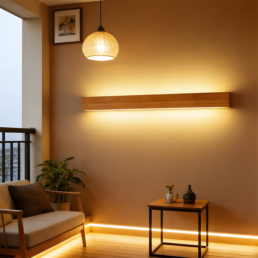 Elaric Linear Wood Wall Light