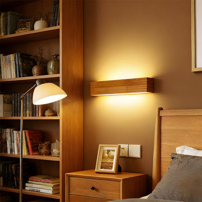 Elaric Linear Wood Wall Light