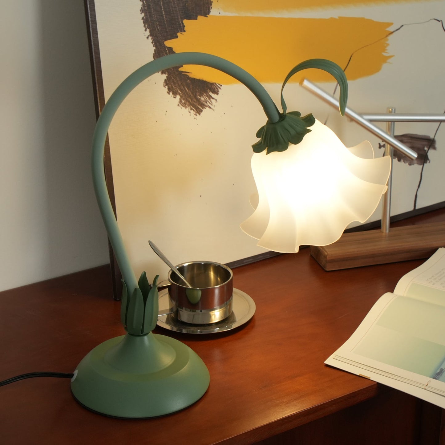 Floras Table Lamp