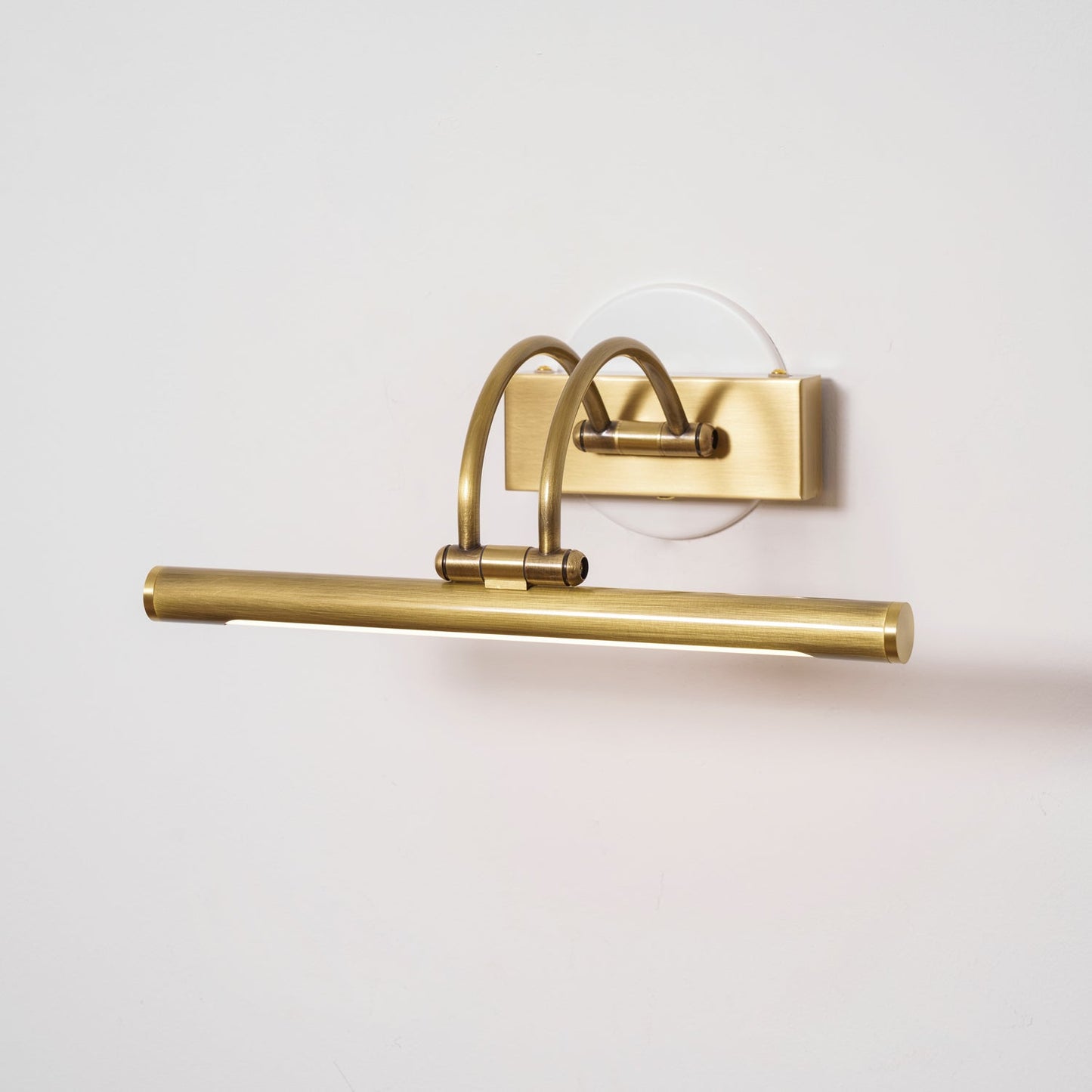 Aero Linear Vanity Wall Light