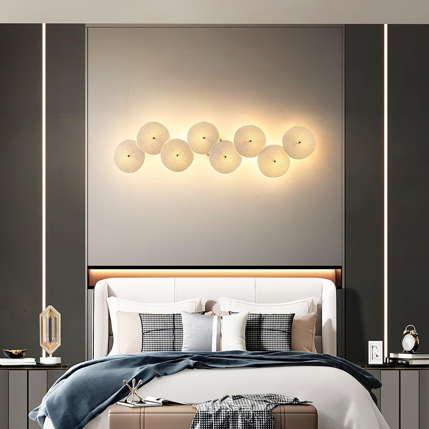 Avelisse Lotus Petal Wall Light