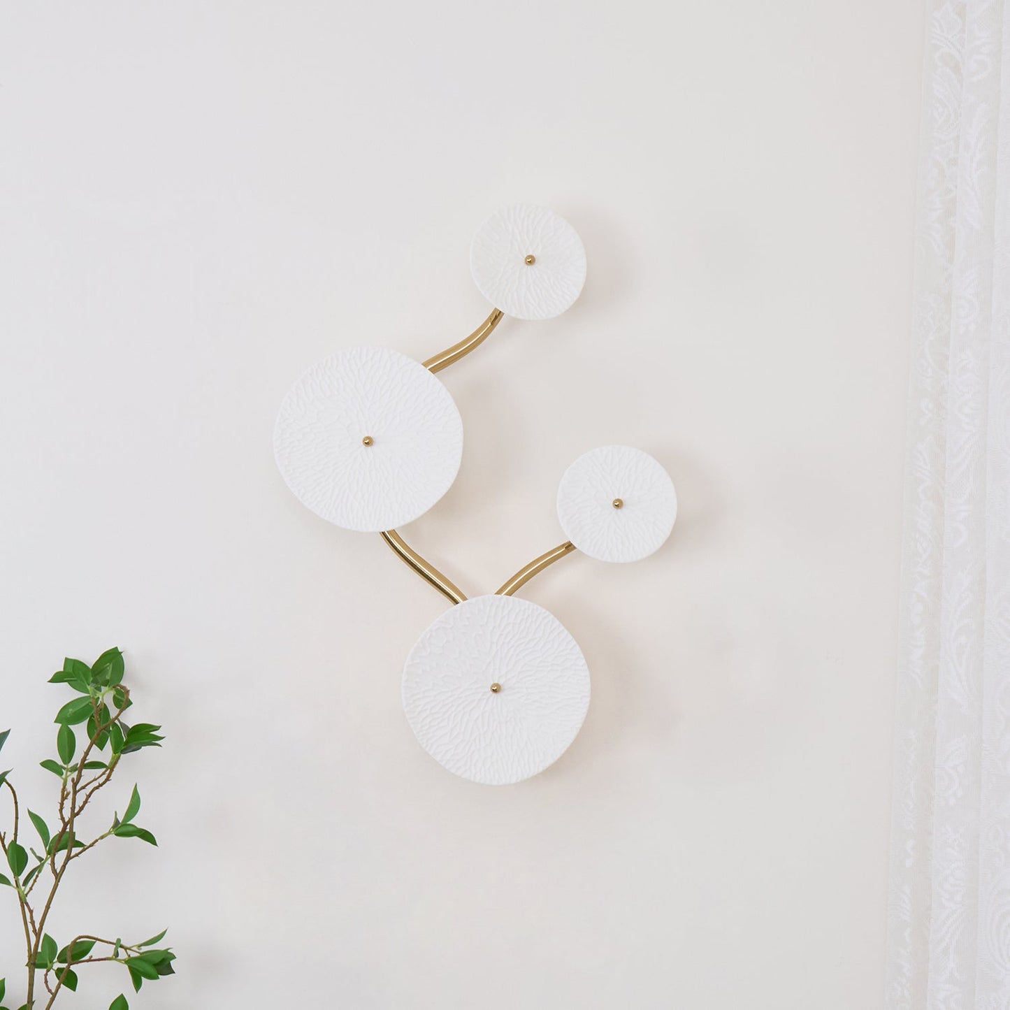 Avelisse Lotus Petal Wall Light