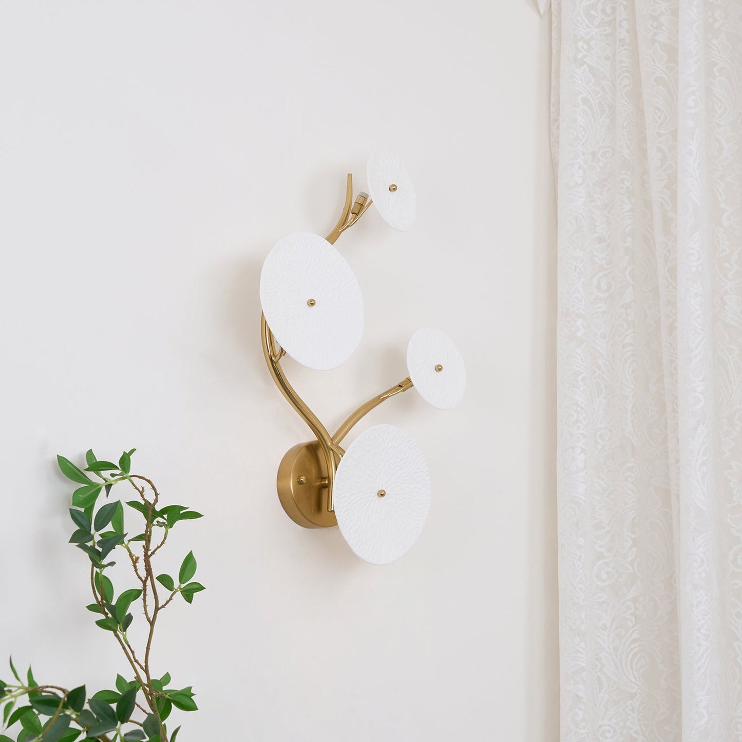 Avelisse Lotus Petal Wall Light