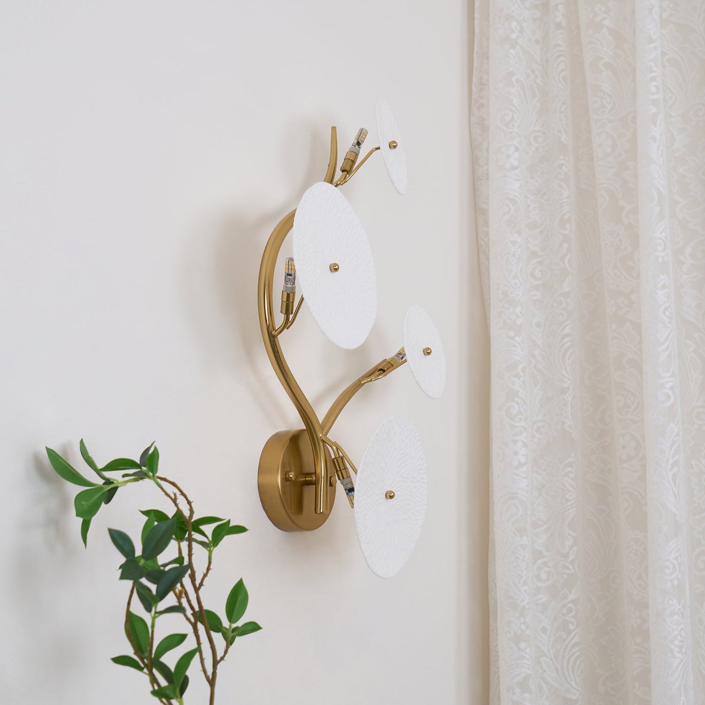 Avelisse Lotus Petal Wall Light