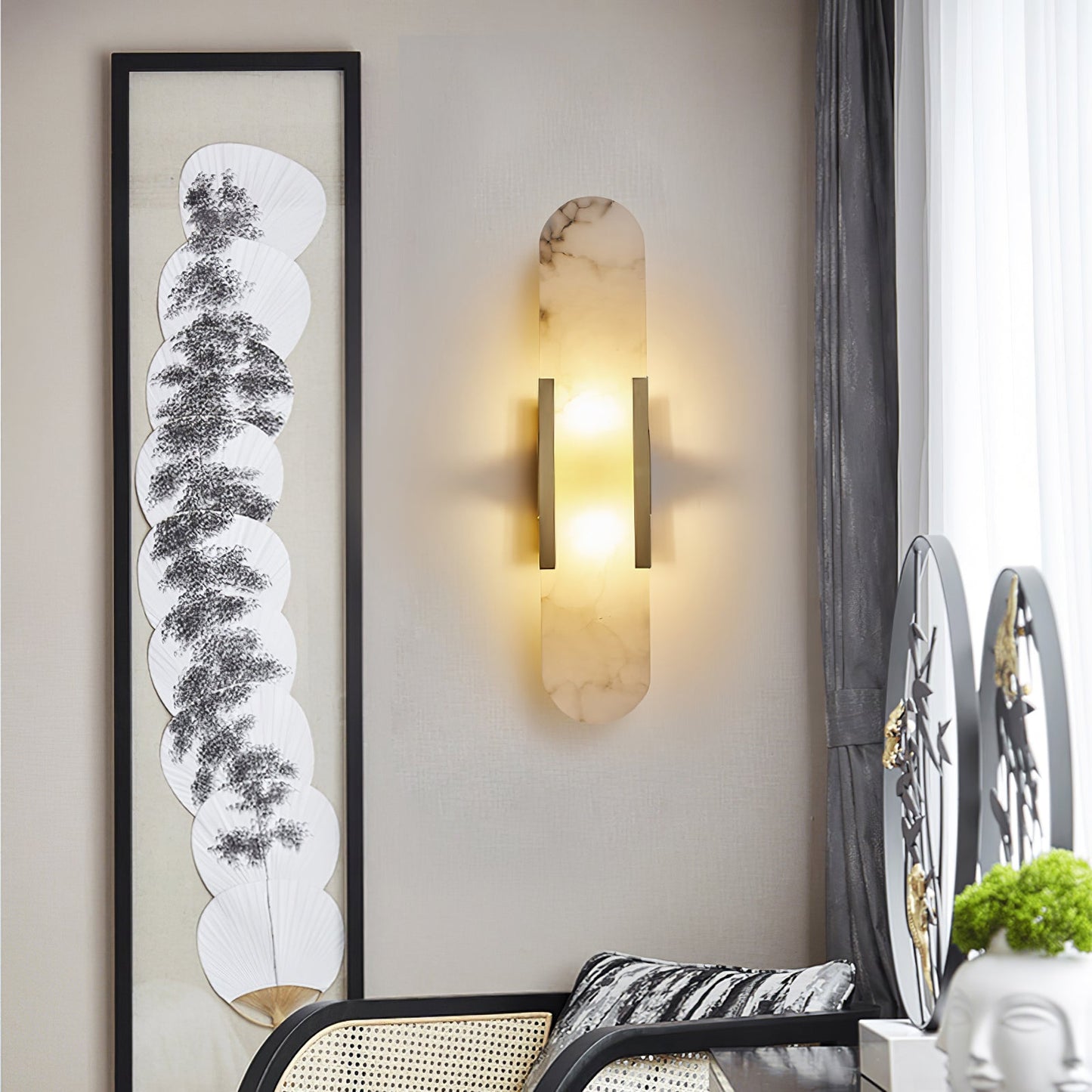 Arvix Modern Alabaster Wall Light