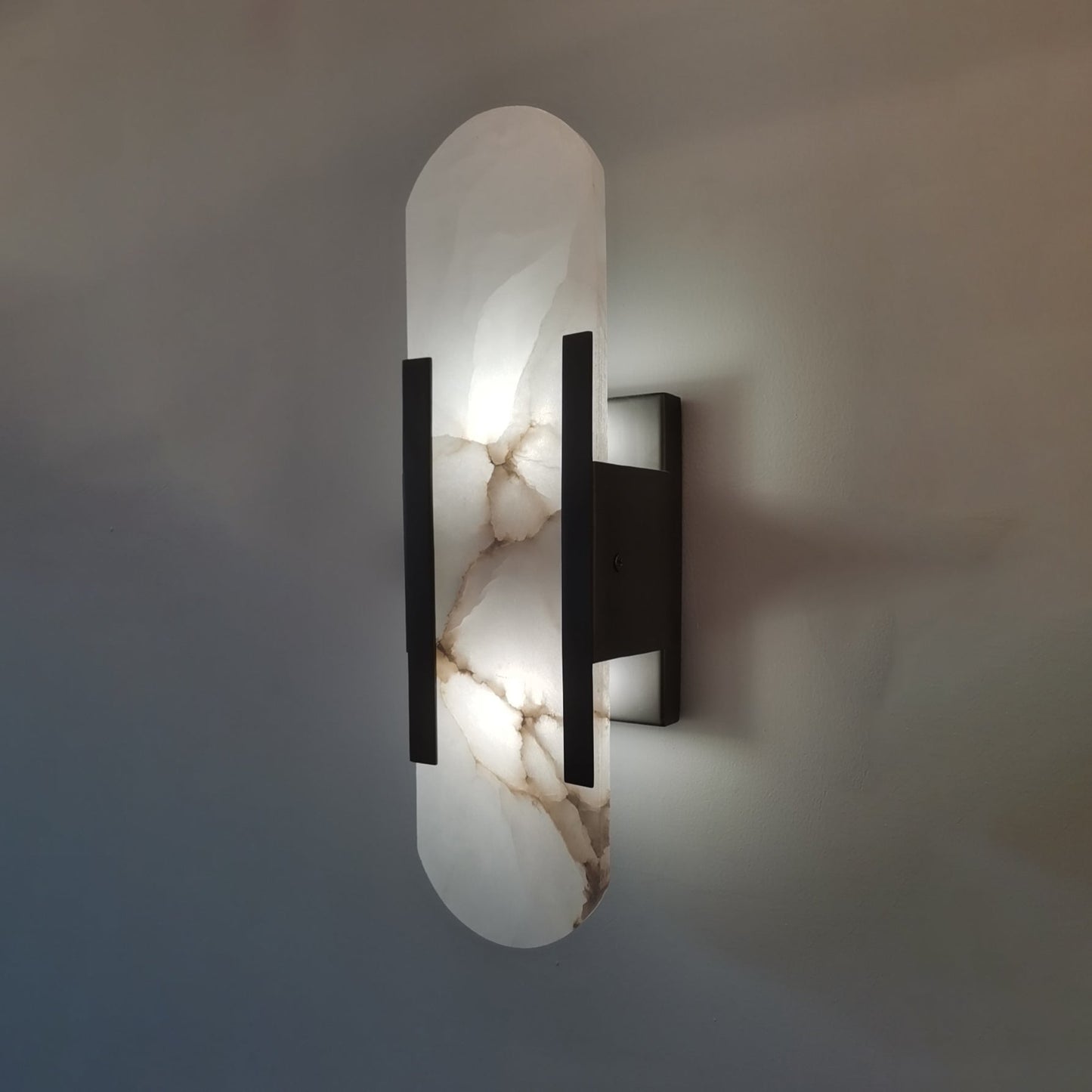 Arvix Modern Alabaster Wall Light