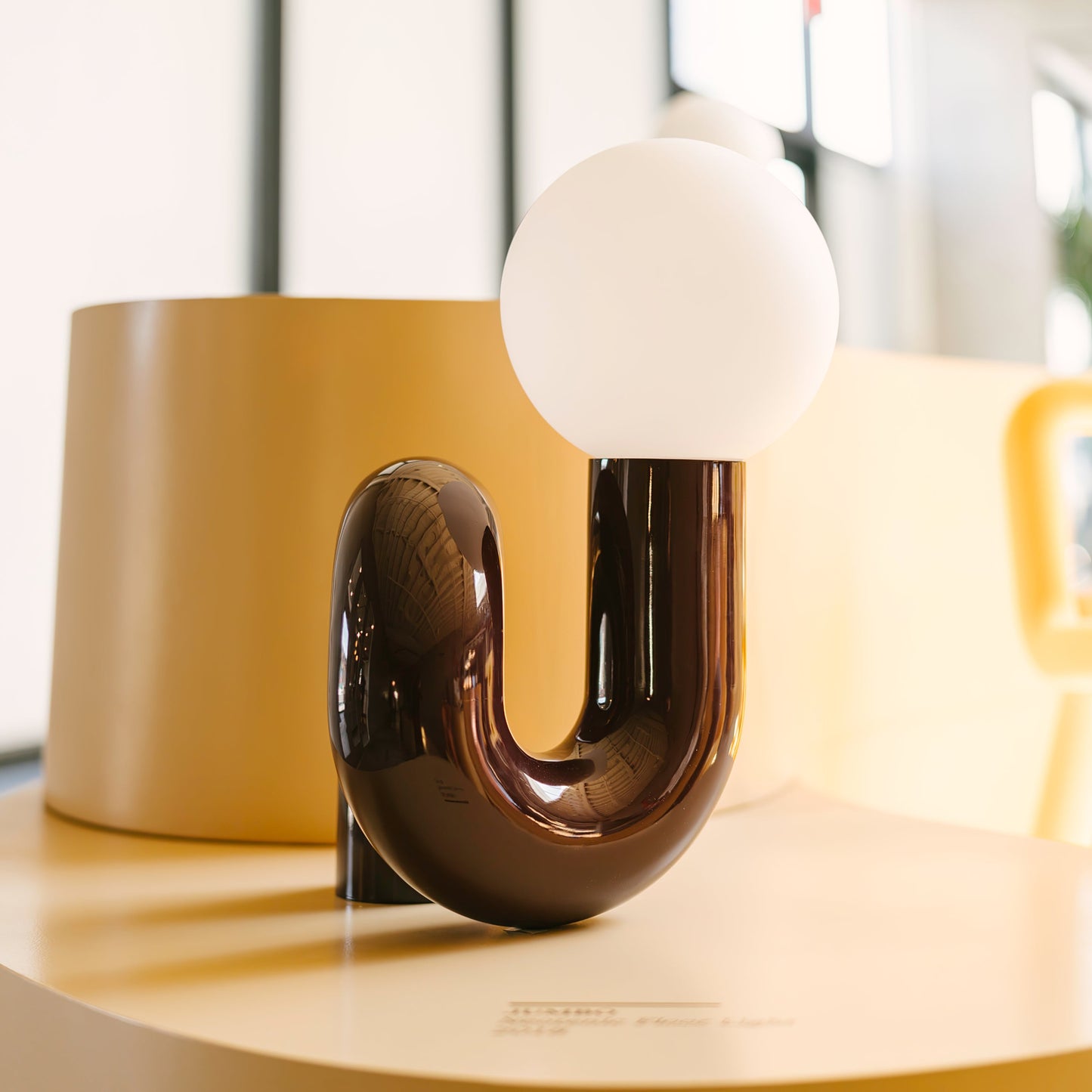 Roselle Globe Table Lamp