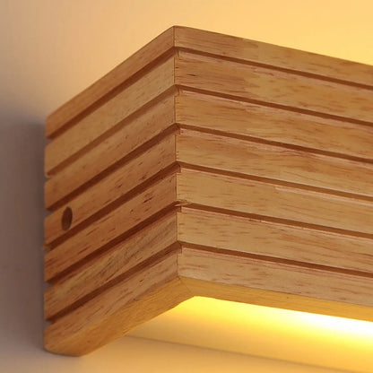 Elaric Linear Wood Wall Light