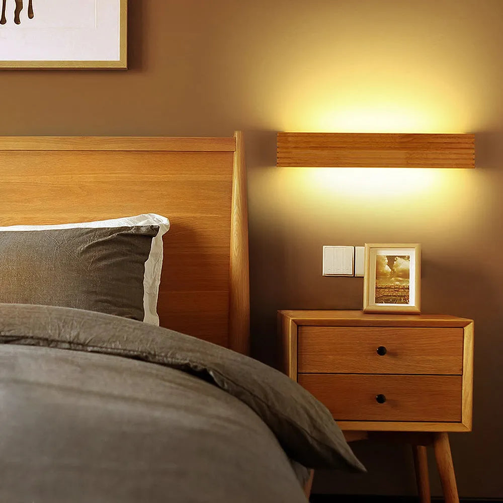 Elaric Linear Wood Wall Light