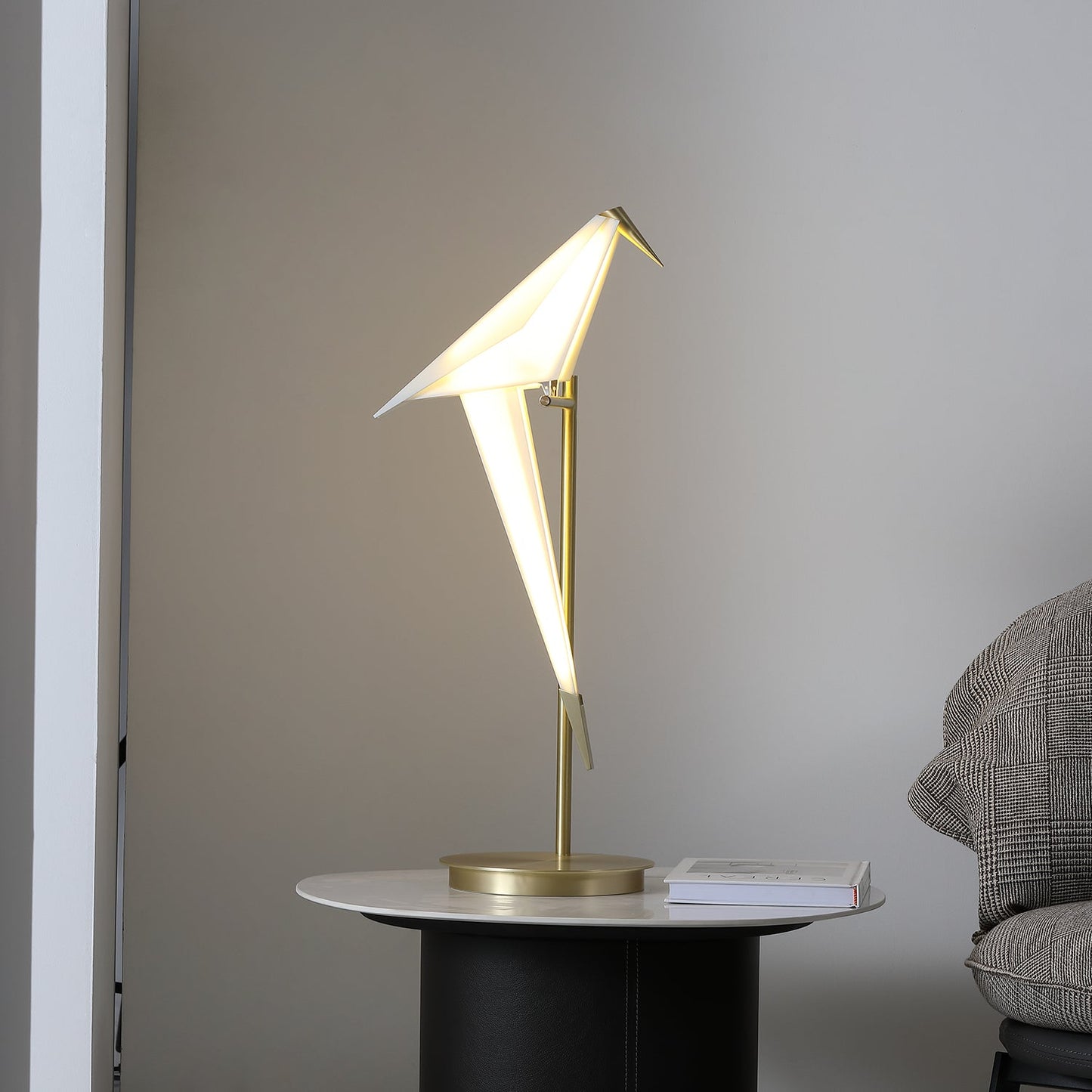 Elira Bird Table Lamp