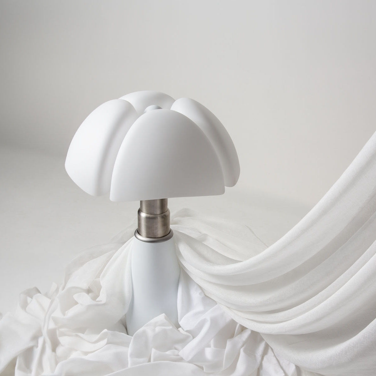Aero Modern Table Lamp