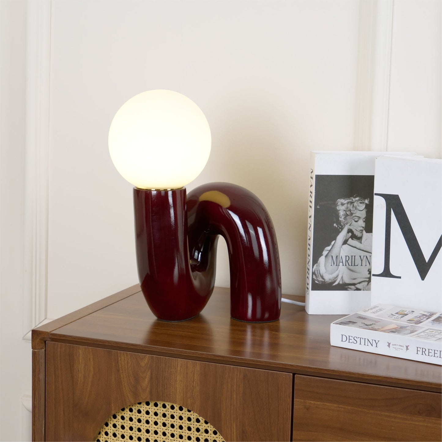 Roselle Globe Table Lamp