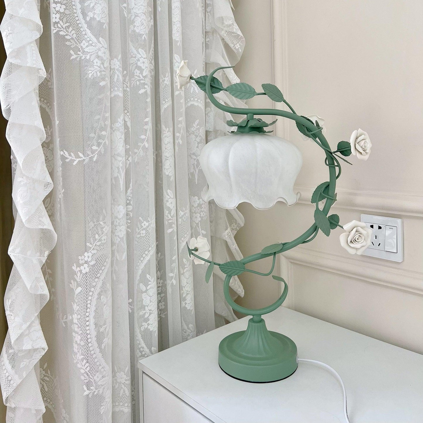 Floras Blooming Table Lamp