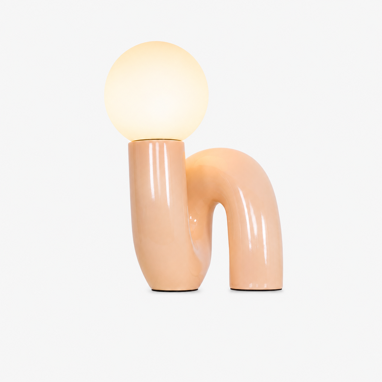 Roselle Globe Table Lamp