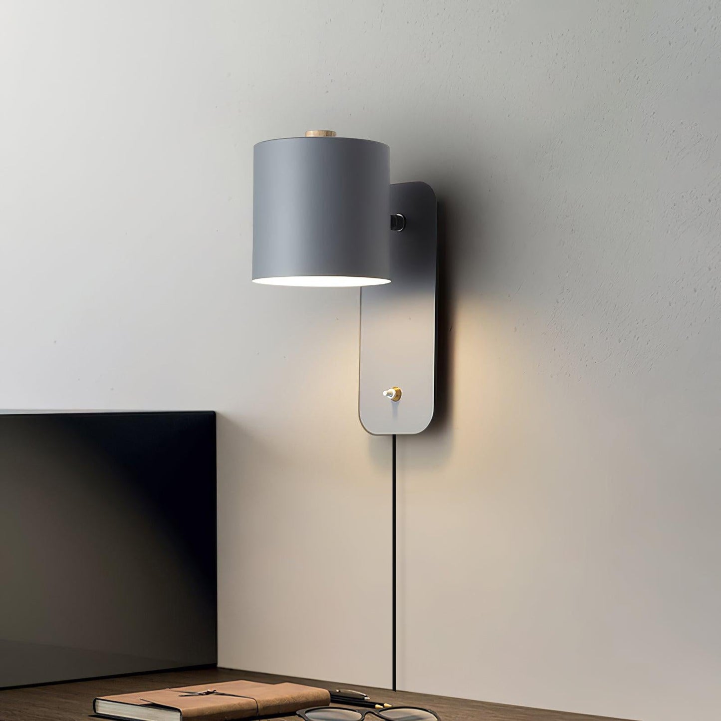 Virex Rotatable Plug-In Wall Light