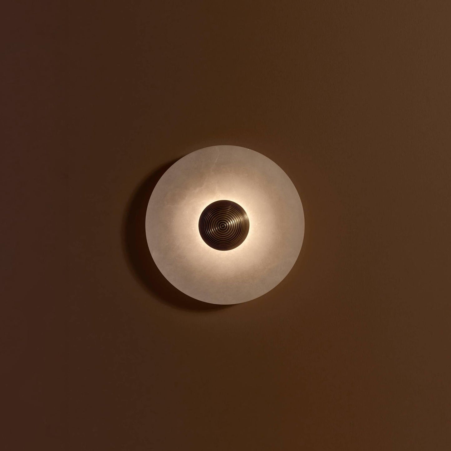 Arvix Round Alabaster Wall Lamp
