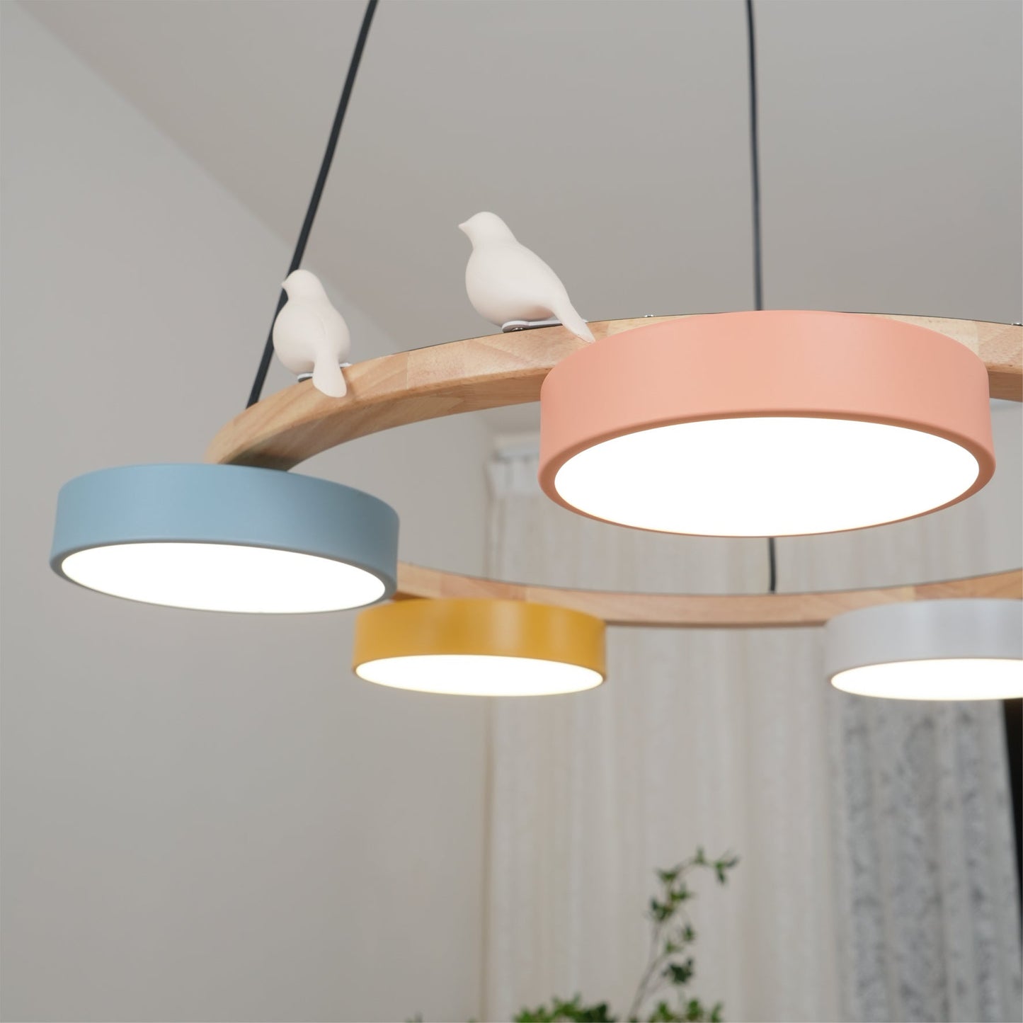 Aurelia Round Bird Chandelier