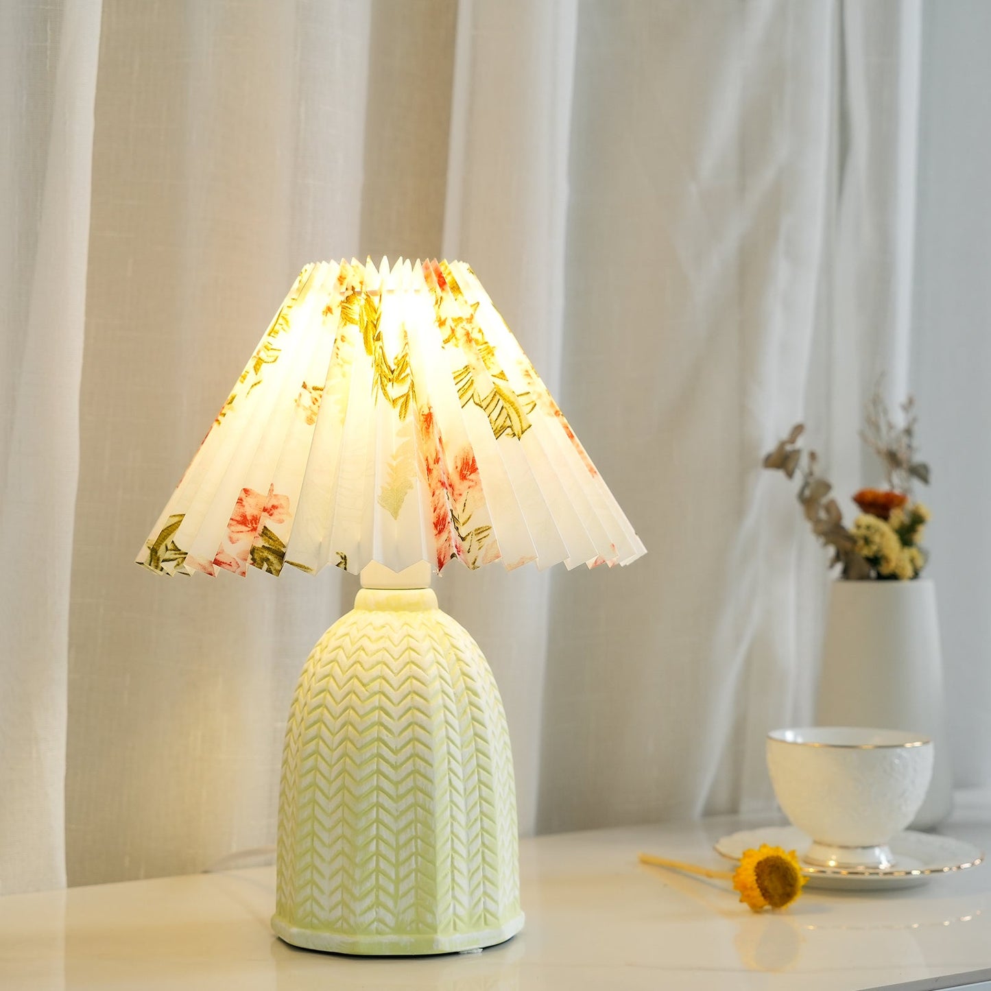 Arden Pleated Table Lamp