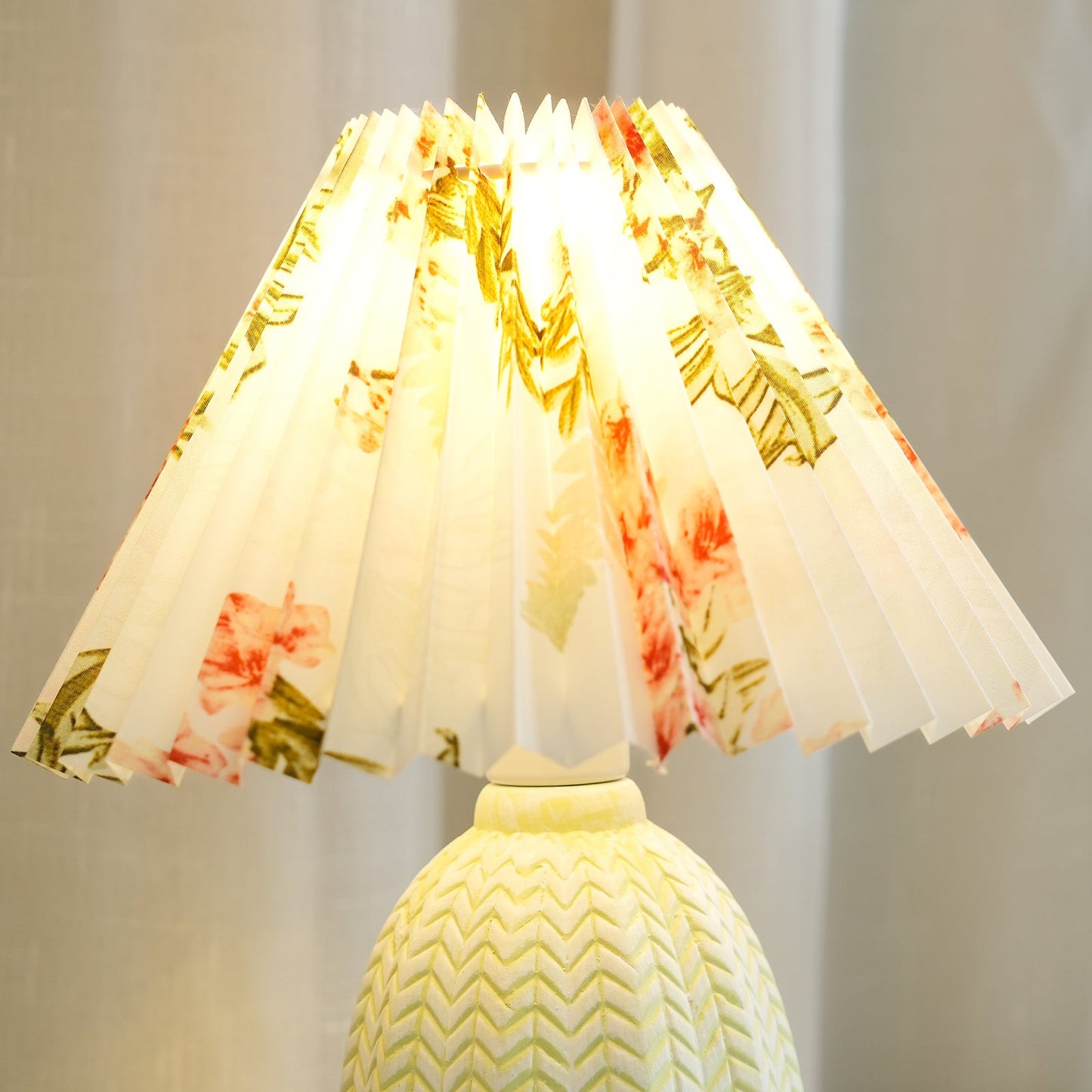 Arden Pleated Table Lamp