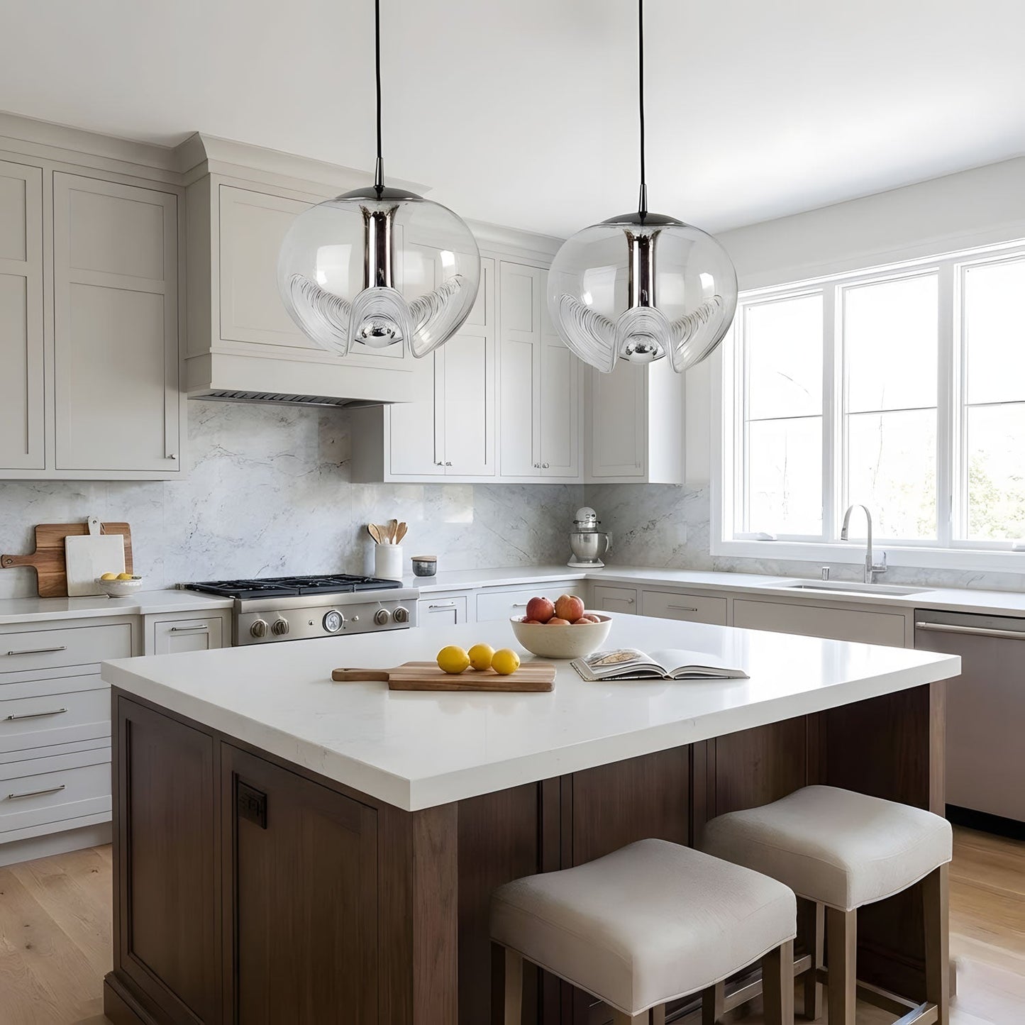 Elara Pendant Light
