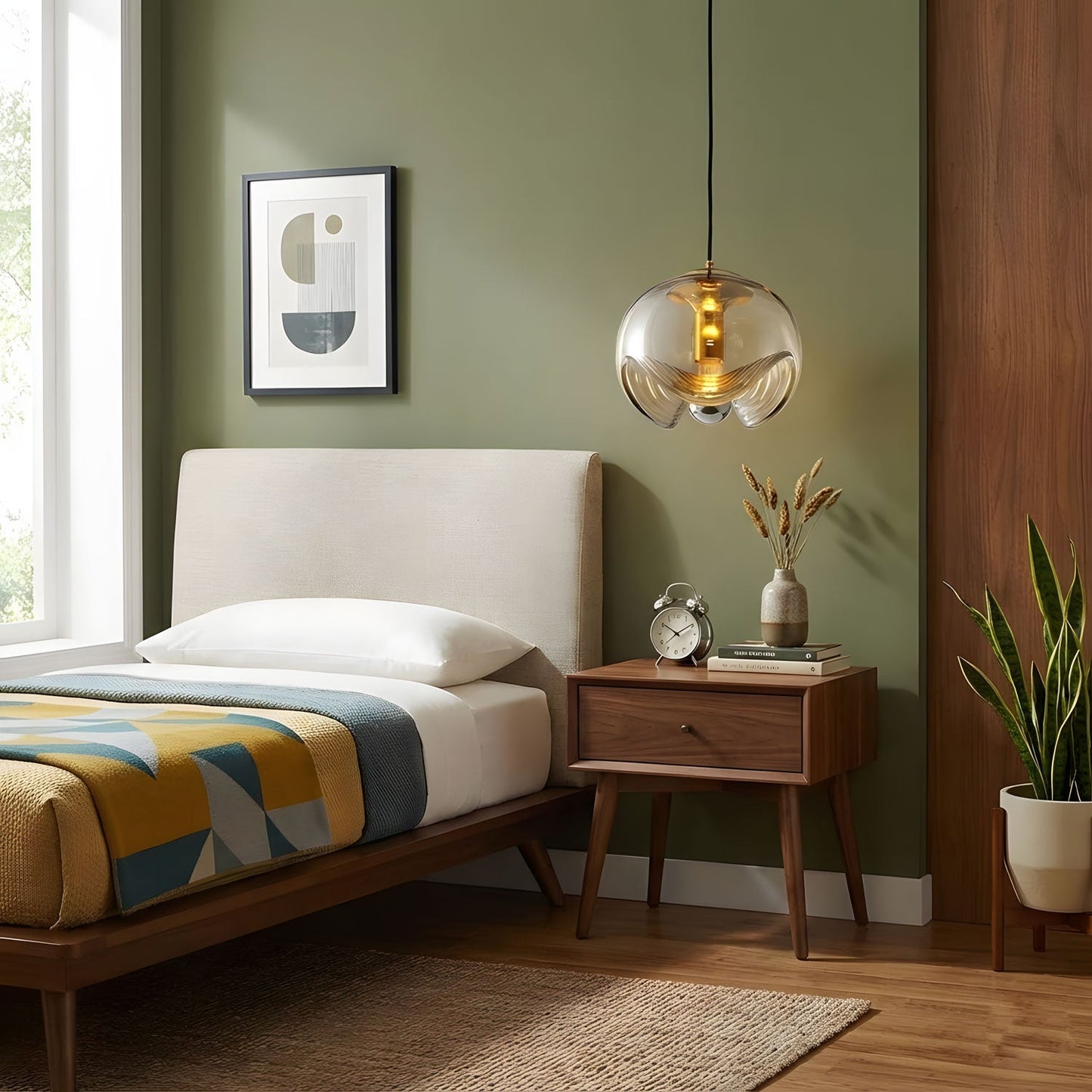 Elara Pendant Light